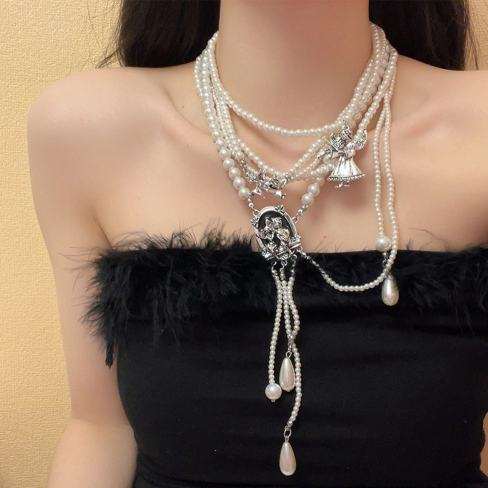 The Heavenly Choker: Layered Pearls for a Timeless Elegant Statement